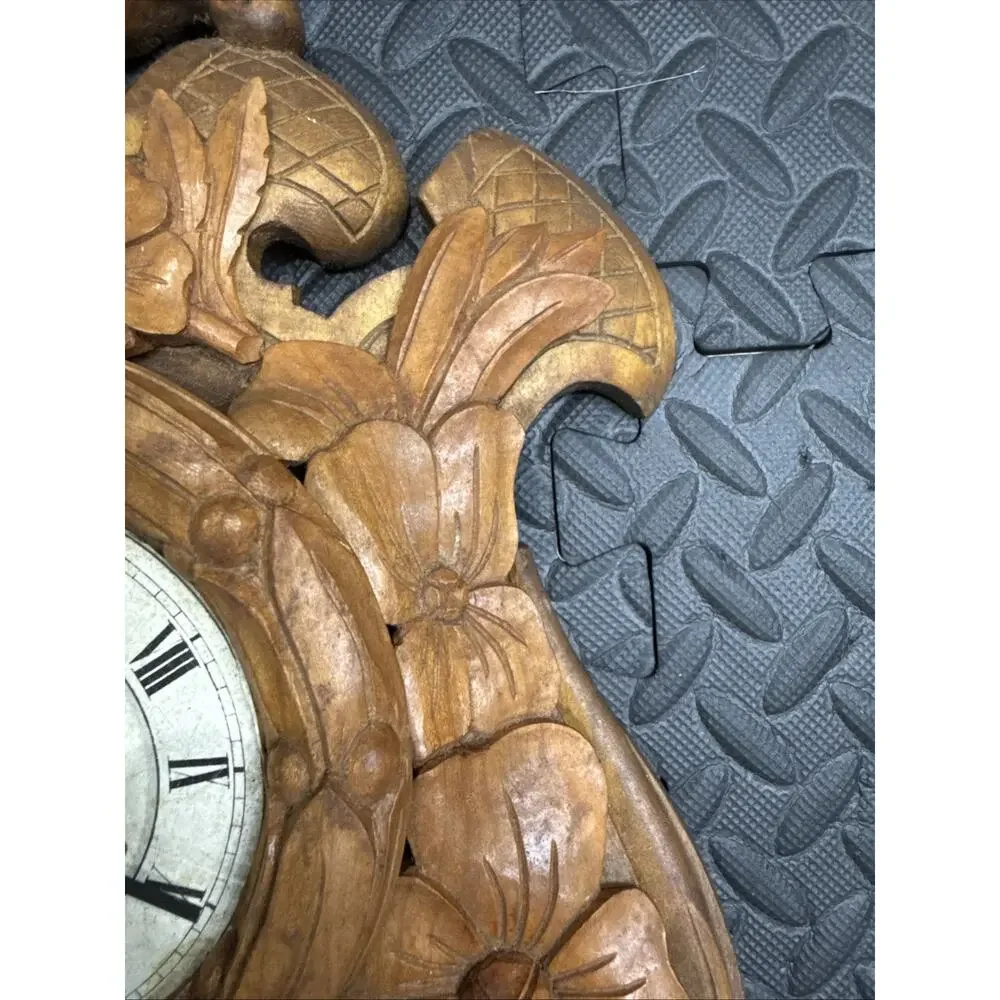 Clock baroque style